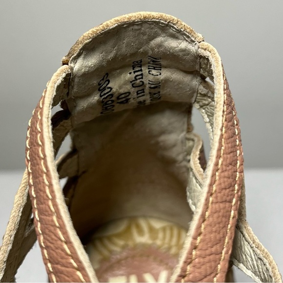 Fly London Wedge Sandals with Strappy Design. Pale Pink. 40 or size 9. Leather - Picture 5 of 6